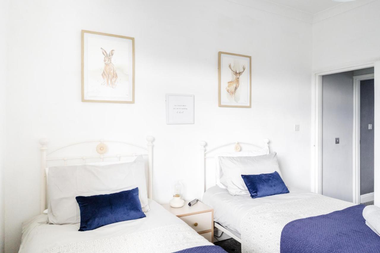 Vila Churnet Valley Townhouse - Modern Cheadle House Exteriér fotografie