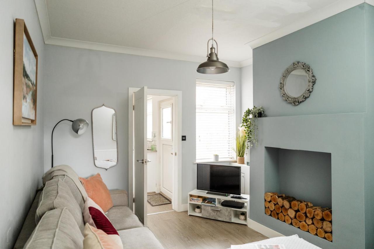 Vila Churnet Valley Townhouse - Modern Cheadle House Exteriér fotografie
